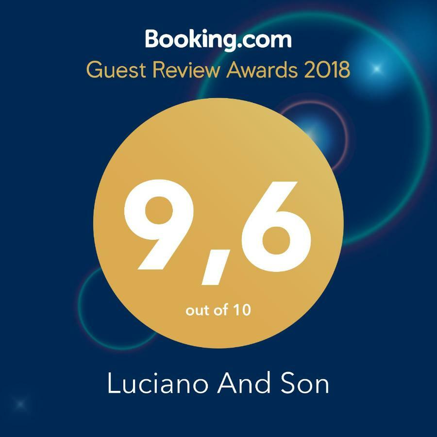 Luciano And Son Bed & Breakfast กัมโปบัสโซ ภายนอก รูปภาพ